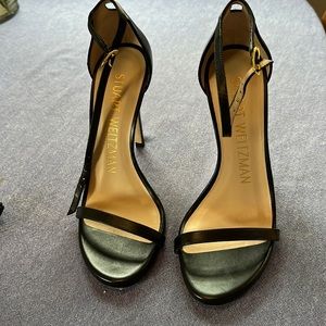 Stuart Weizman “Nudist” black pumps
